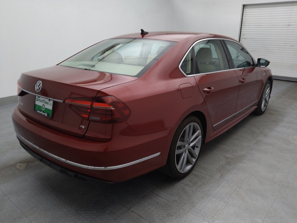 2017 Volkswagen Passat in Winston-Salem, NC 27103 - 18060626 9