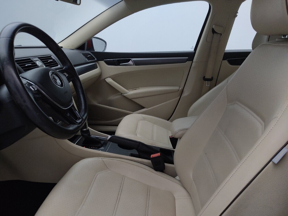 2017 Volkswagen Passat in Winston-Salem, NC 27103 - 18060626 17