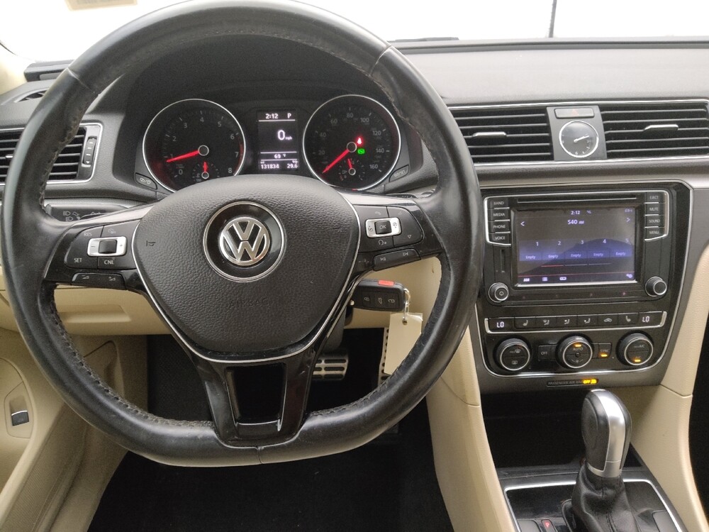 2017 Volkswagen Passat in Winston-Salem, NC 27103 - 18060626 22