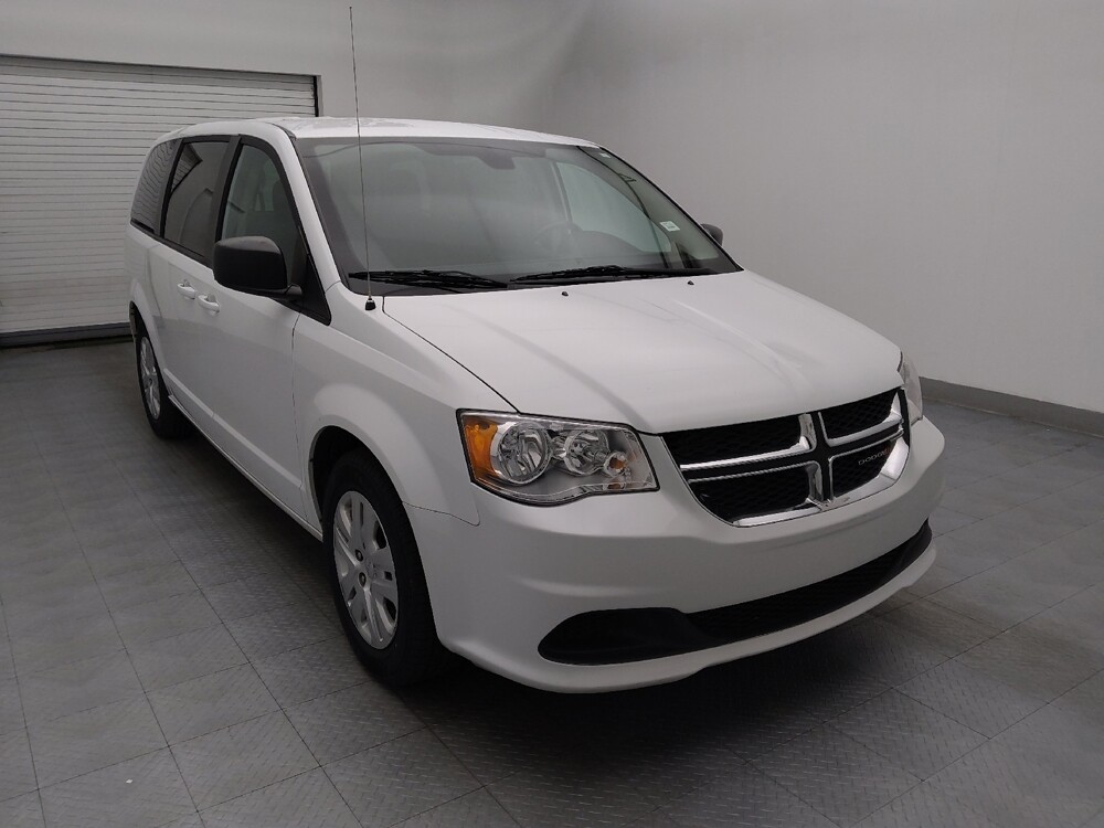 2018 Dodge Grand Caravan in Winston-Salem, NC 27103 - 18060629 13