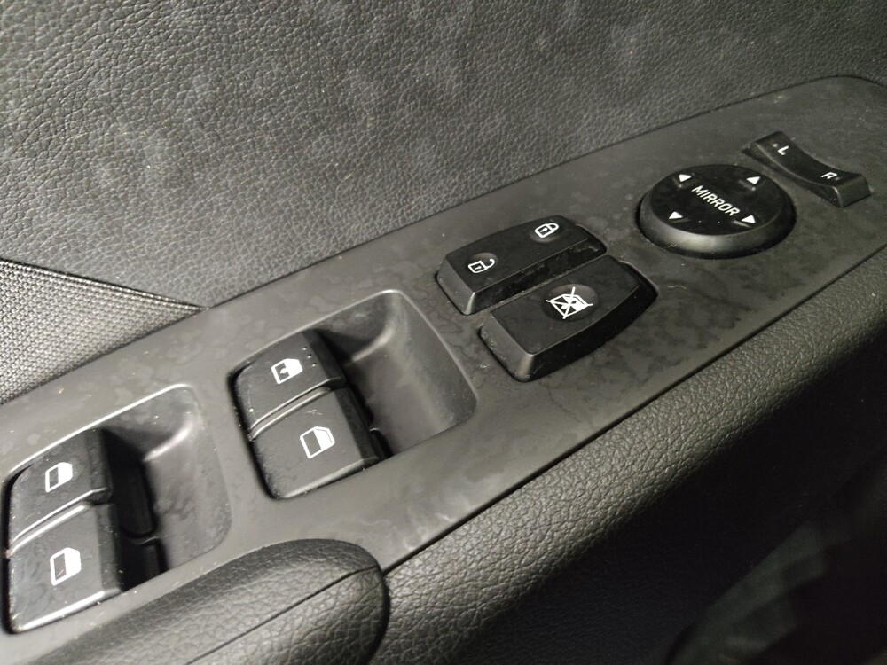 2021 Hyundai Accent in Greenville, SC 29607 - 18060635 27