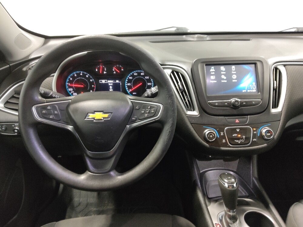 2018 Chevrolet Malibu in Columbus, OH 43231 - 18060652 22