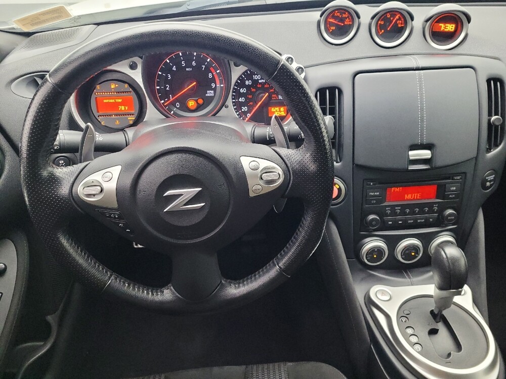 2017 Nissan 370Z in Hialeah, FL 33014 - 18060679 22