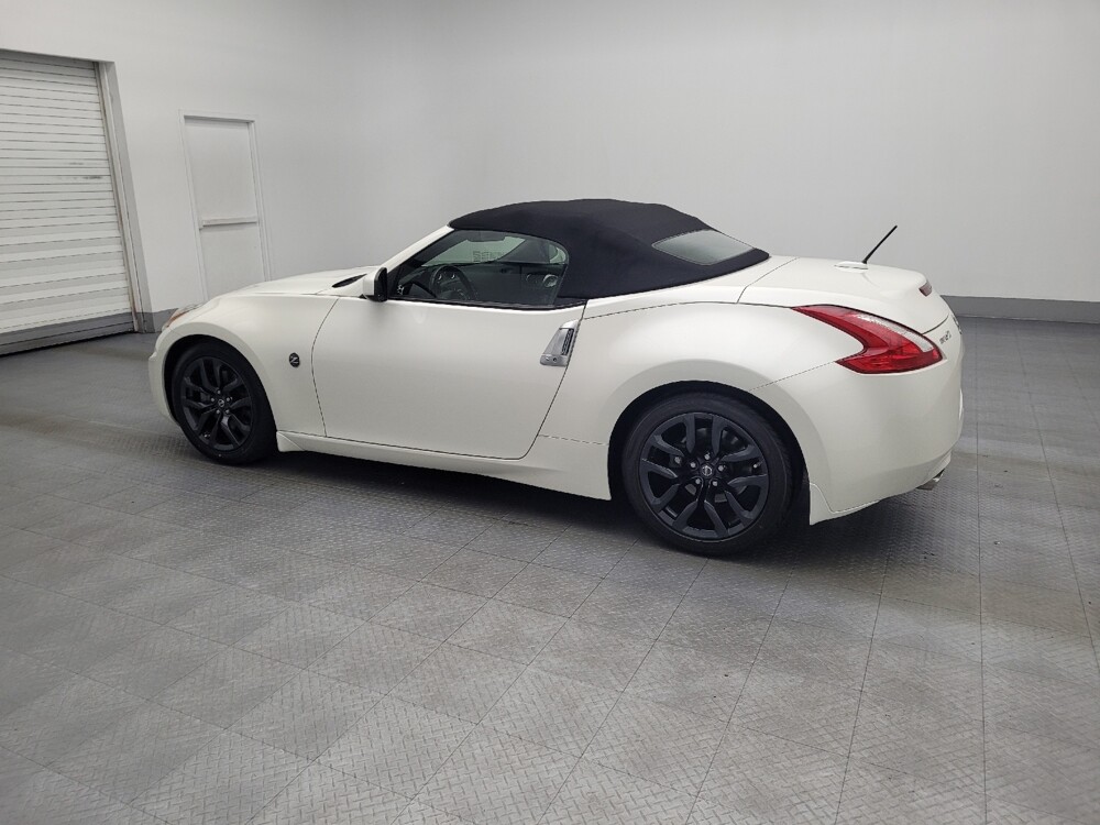 2017 Nissan 370Z in Hialeah, FL 33014 - 18060679 3