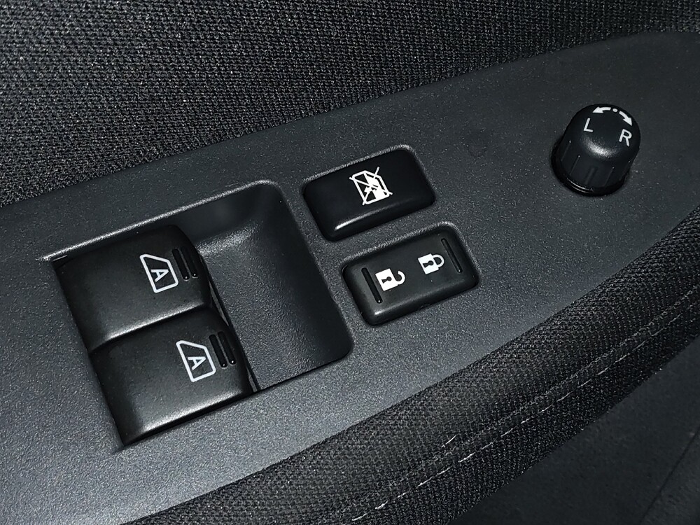 2017 Nissan 370Z in Hialeah, FL 33014 - 18060679 27