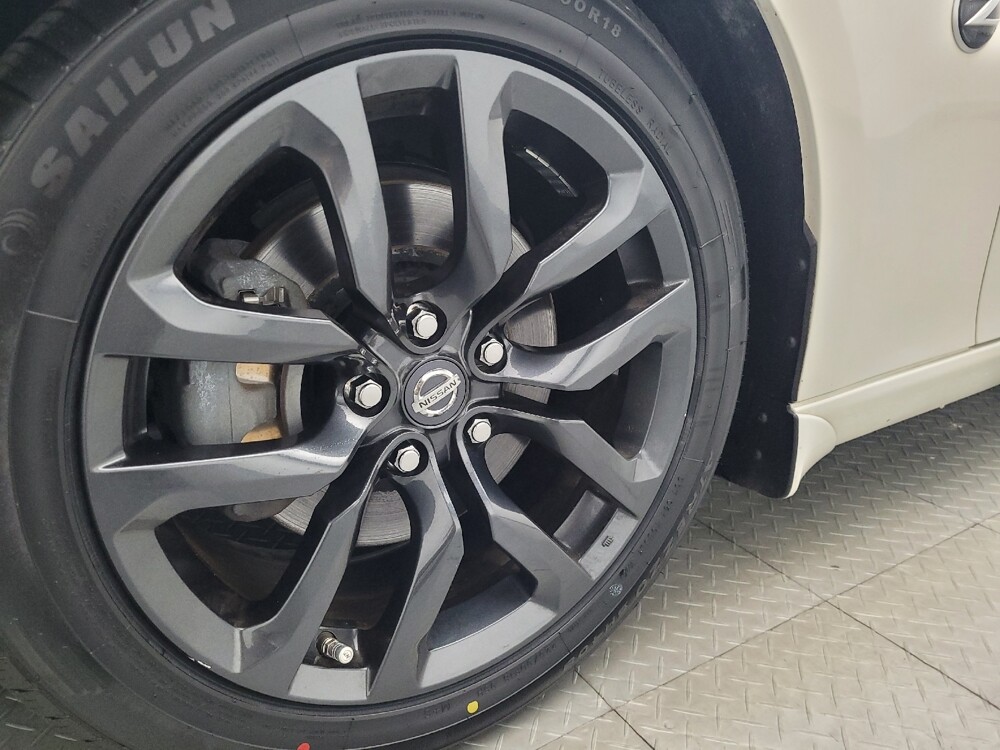 2017 Nissan 370Z in Hialeah, FL 33014 - 18060679 31