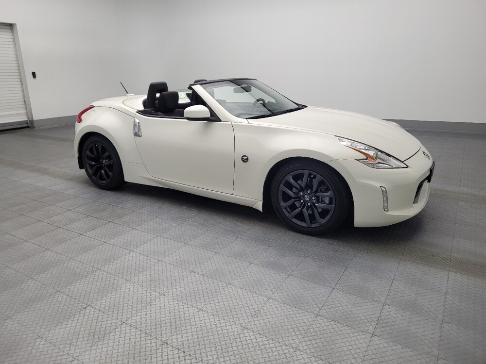 2017 Nissan 370Z in Hialeah, FL 33014 - 18060679 11