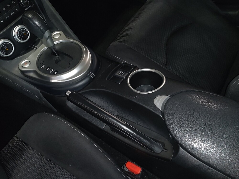 2017 Nissan 370Z in Hialeah, FL 33014 - 18060679 26