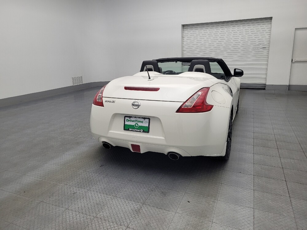 2017 Nissan 370Z in Hialeah, FL 33014 - 18060679 7