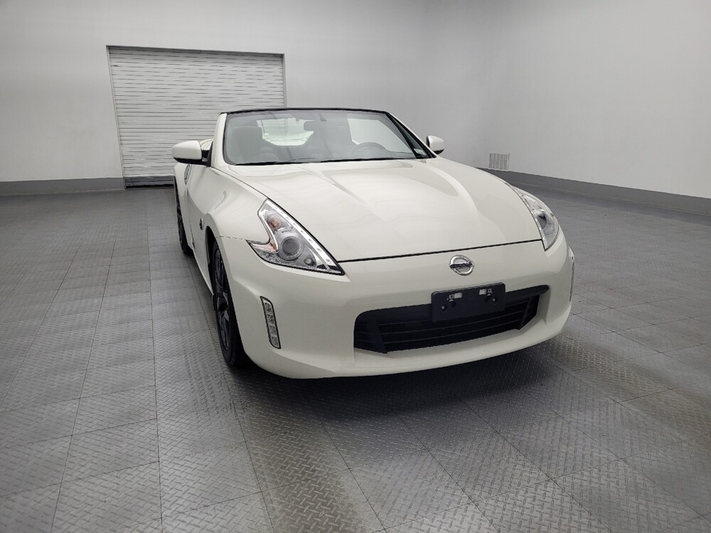 2017 Nissan 370Z in Hialeah, FL 33014 - 18060679 14