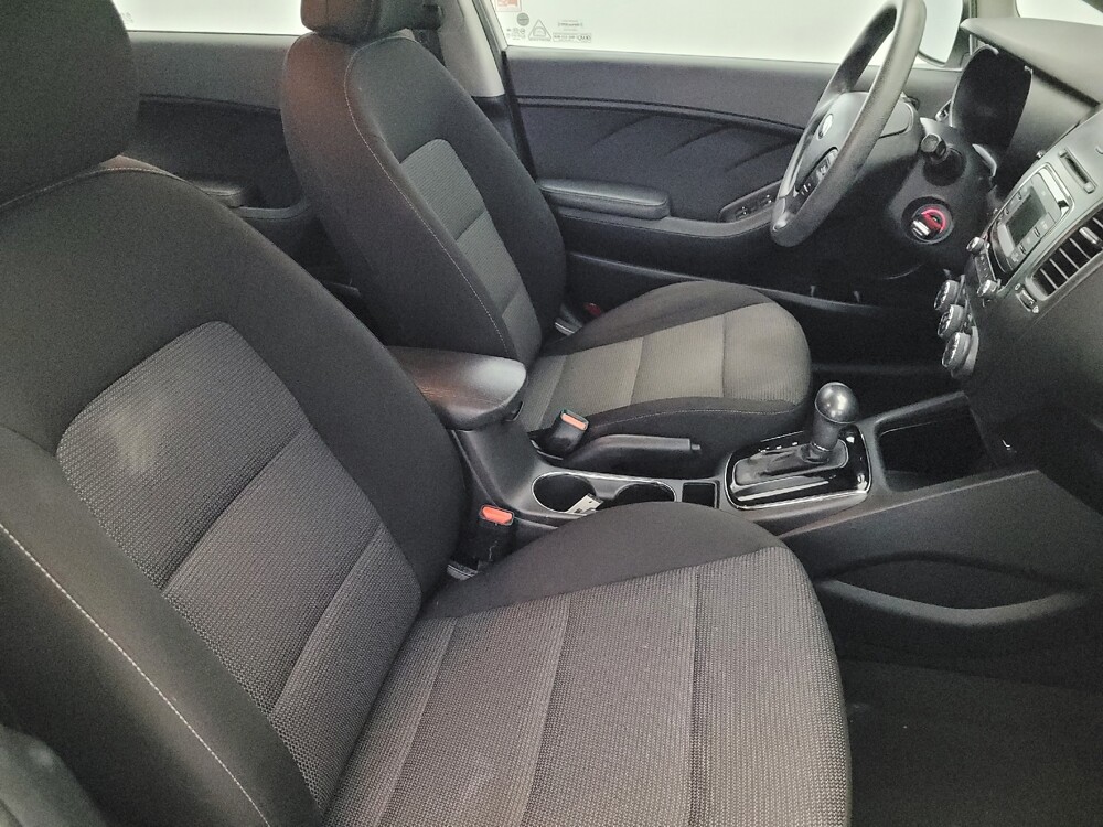 2017 Kia Forte in Woodbridge, VA 22191 - 18060726 21