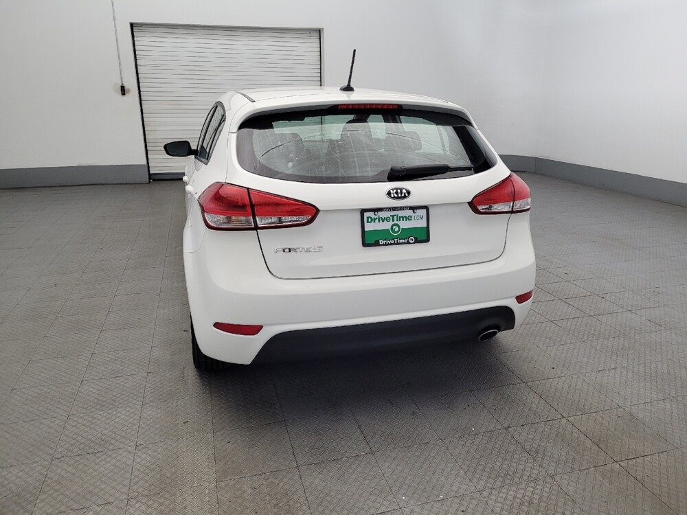 2017 Kia Forte in Woodbridge, VA 22191 - 18060726 6