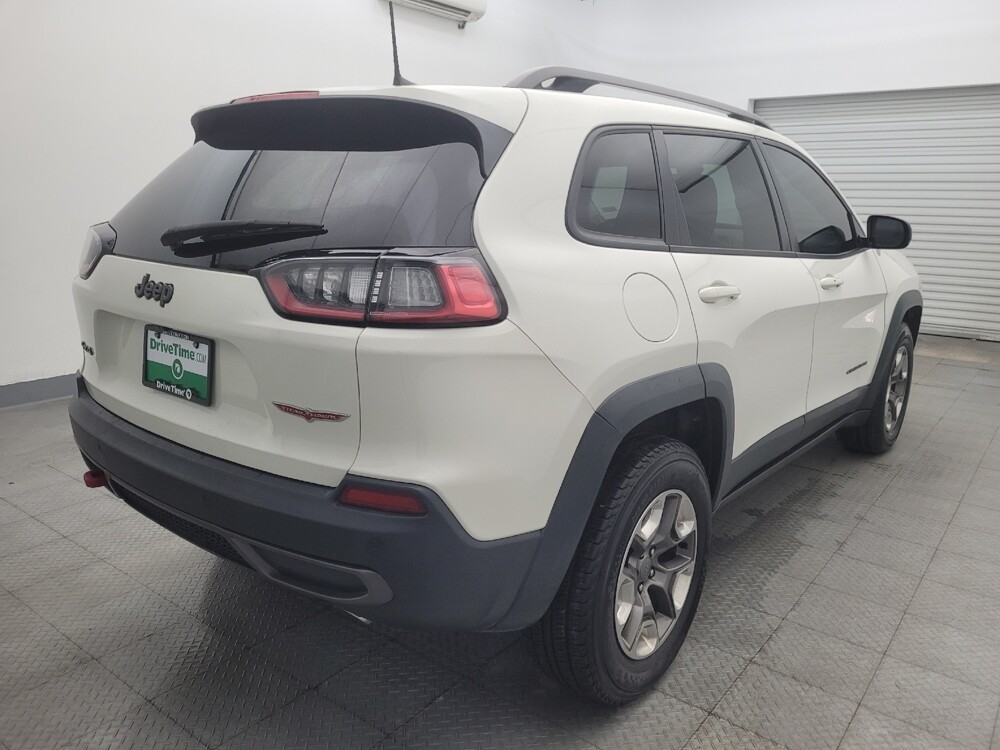 2019 Jeep Cherokee in Houston, TX 77060 - 18060744 9