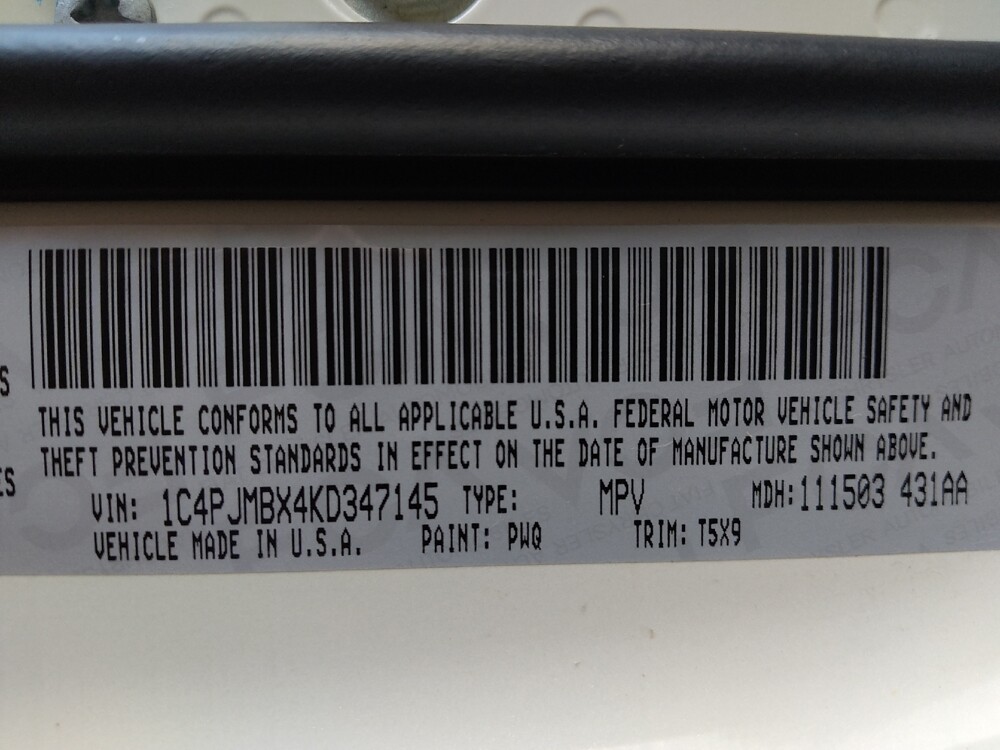 2019 Jeep Cherokee in Houston, TX 77060 - 18060744 33