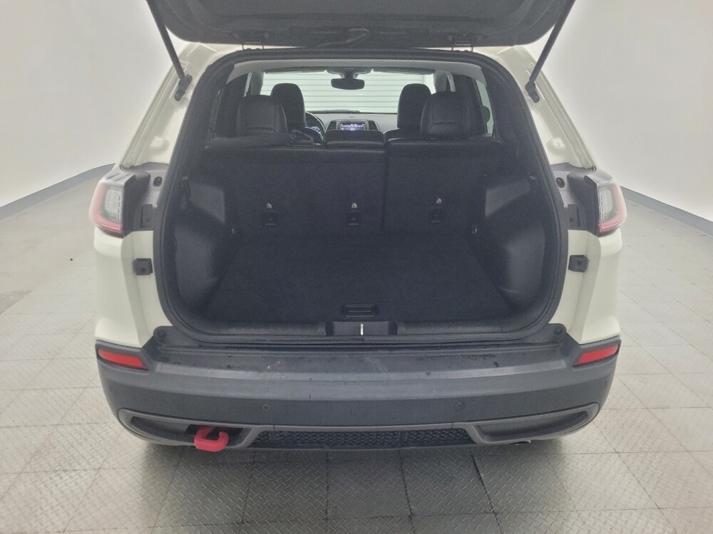 2019 Jeep Cherokee in Houston, TX 77060 - 18060744 29