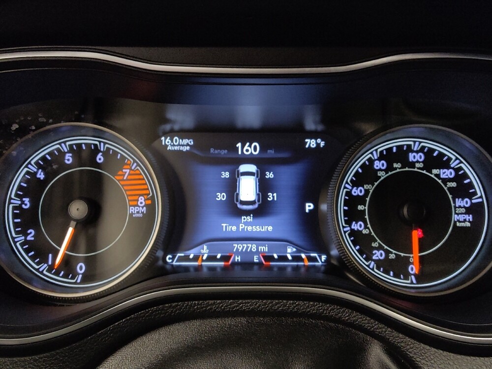 2019 Jeep Cherokee in Houston, TX 77060 - 18060744 23