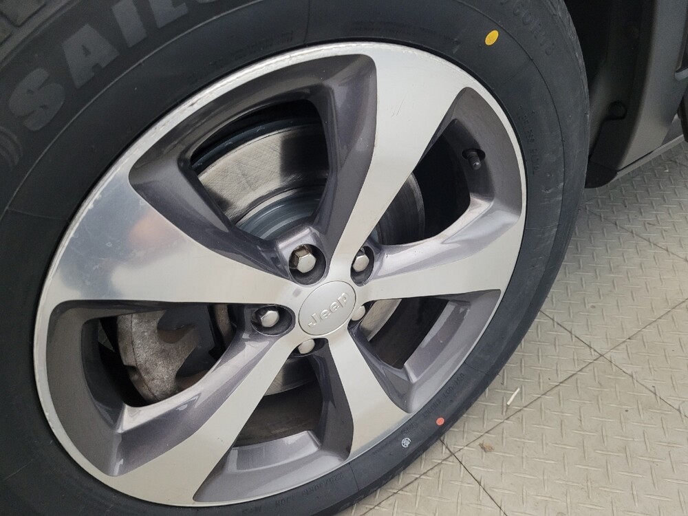 2019 Jeep Cherokee in Richmond, VA 23235 - 18060752 31