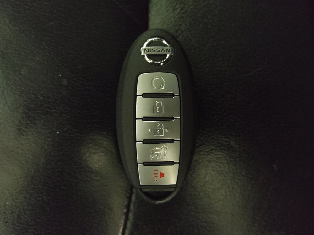 2018 Nissan Pathfinder in Winston-Salem, NC 27103 - 18060756 32