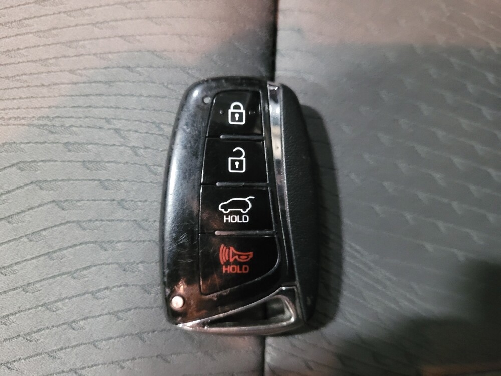 2018 Hyundai Santa Fe in Richmond, VA 23235 - 18060767 32