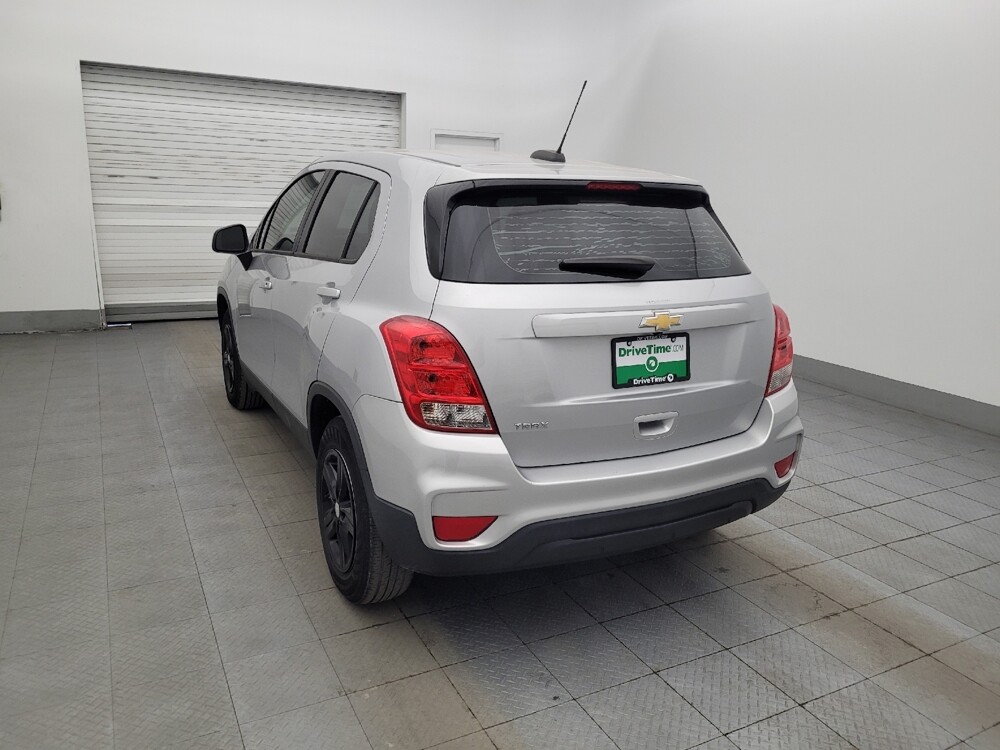 2019 Chevrolet Trax in Raleigh, NC 27604 - 18060772 5