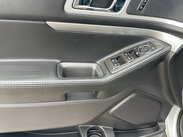 2014 Ford Explorer in Baltimore, MD 21225 - 18060886 40