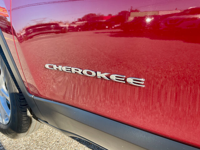 2016 Jeep Cherokee in Baltimore, MD 21225 - 18060891 7