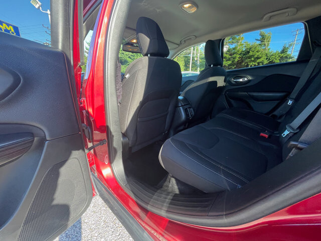 2016 Jeep Cherokee in Baltimore, MD 21225 - 18060891 26