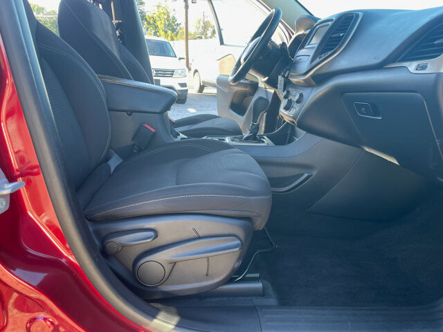 2016 Jeep Cherokee in Baltimore, MD 21225 - 18060891 20