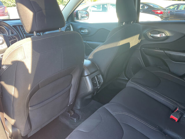 2016 Jeep Cherokee in Baltimore, MD 21225 - 18060891 28