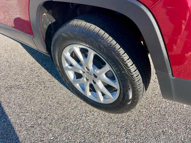 2016 Jeep Cherokee in Baltimore, MD 21225 - 18060891 15