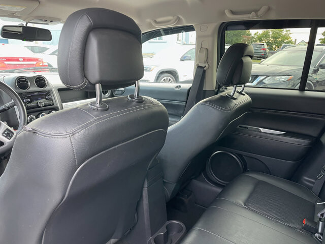 2017 Jeep Compass in Baltimore, MD 21225 - 18060893 29