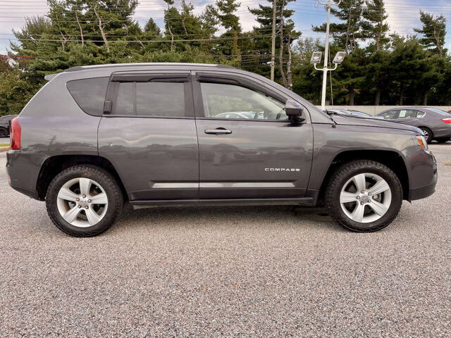 2017 Jeep Compass in Baltimore, MD 21225 - 18060893 3