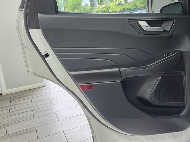 2022 Ford Escape in Cinnaminson, NJ 08077 - 18060894 11