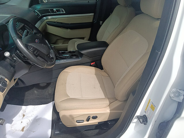 2016 Ford Explorer in DuBois, PA 15801 - 18060899 4