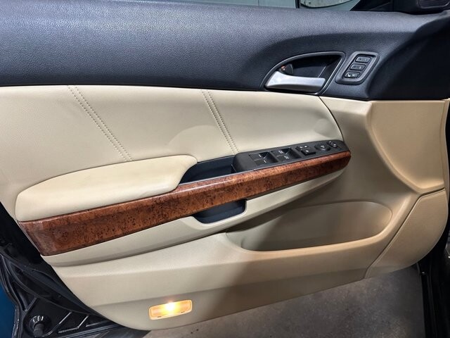 2012 Honda Accord in Conyers, GA 30094 - 18060904 9