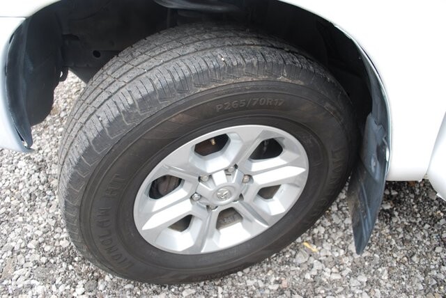 2006 Toyota Tundra in Birmingham, AL 35215 - 18060909 23