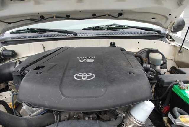 2006 Toyota Tundra in Birmingham, AL 35215 - 18060909 27