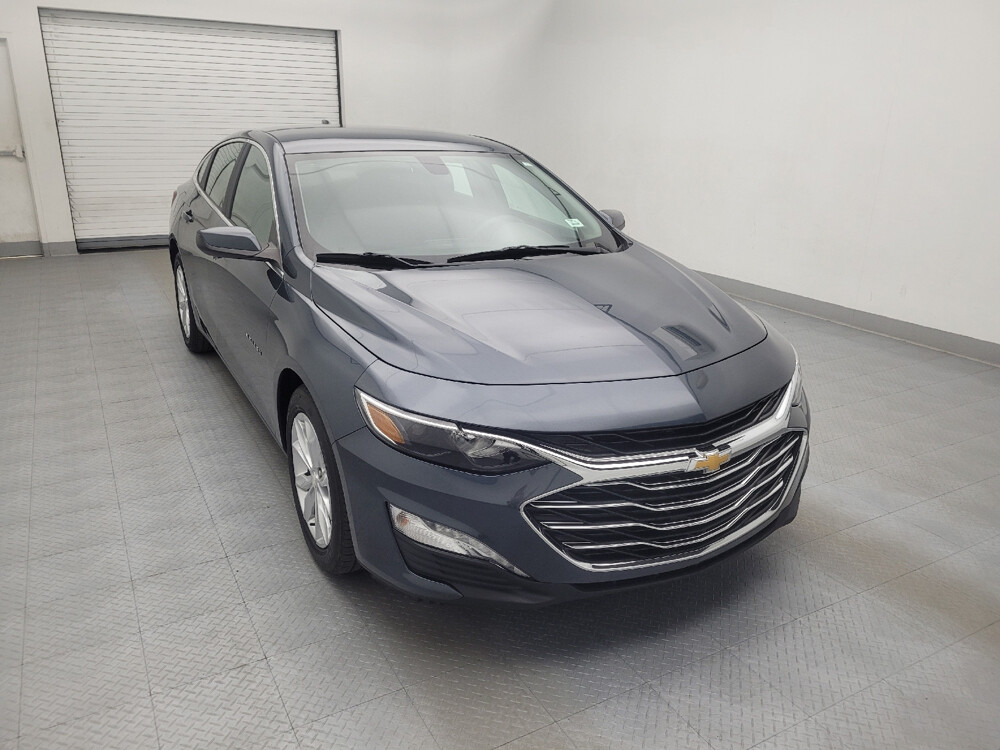 2019 Chevrolet Malibu in Columbia, SC 29210 - 18060993 14