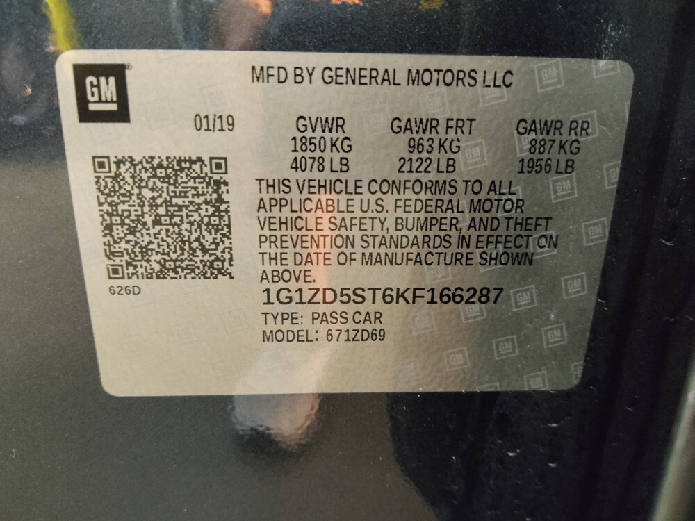 2019 Chevrolet Malibu in Columbia, SC 29210 - 18060993 33