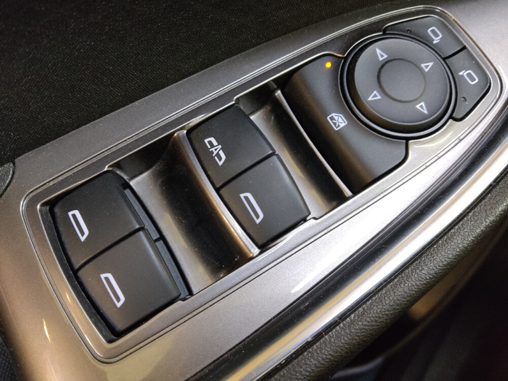 2019 Chevrolet Malibu in Columbia, SC 29210 - 18060993 27