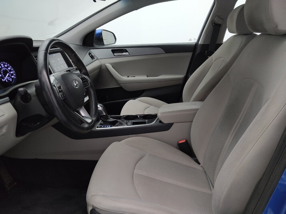 2018 Hyundai Sonata in Charlotte, NC 28273 - 18060999 17