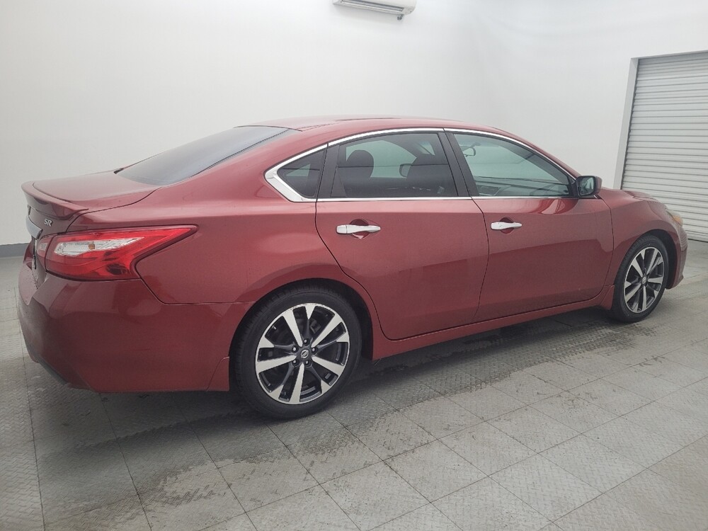 2016 Nissan Altima in Houston, TX 77060 - 18061029 10