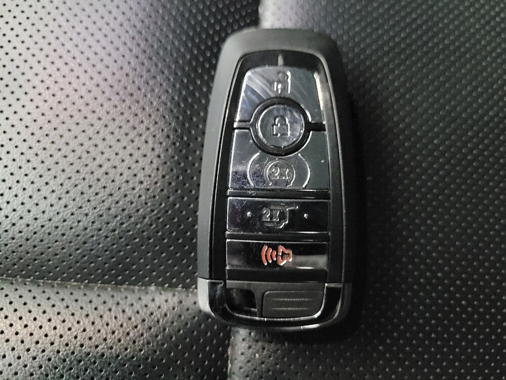 2022 Lincoln Corsair in Grand Rapids, MI 49508 - 18061083 32