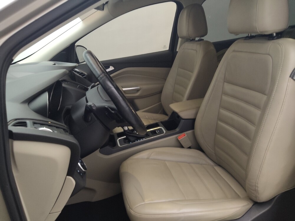 2017 Ford Escape in Jacksonville, FL 32225 - 18061176 17