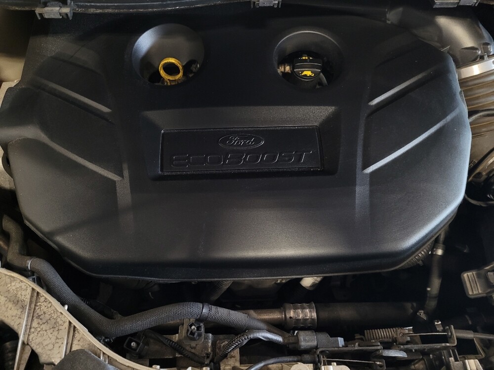 2017 Ford Escape in Jacksonville, FL 32225 - 18061176 30