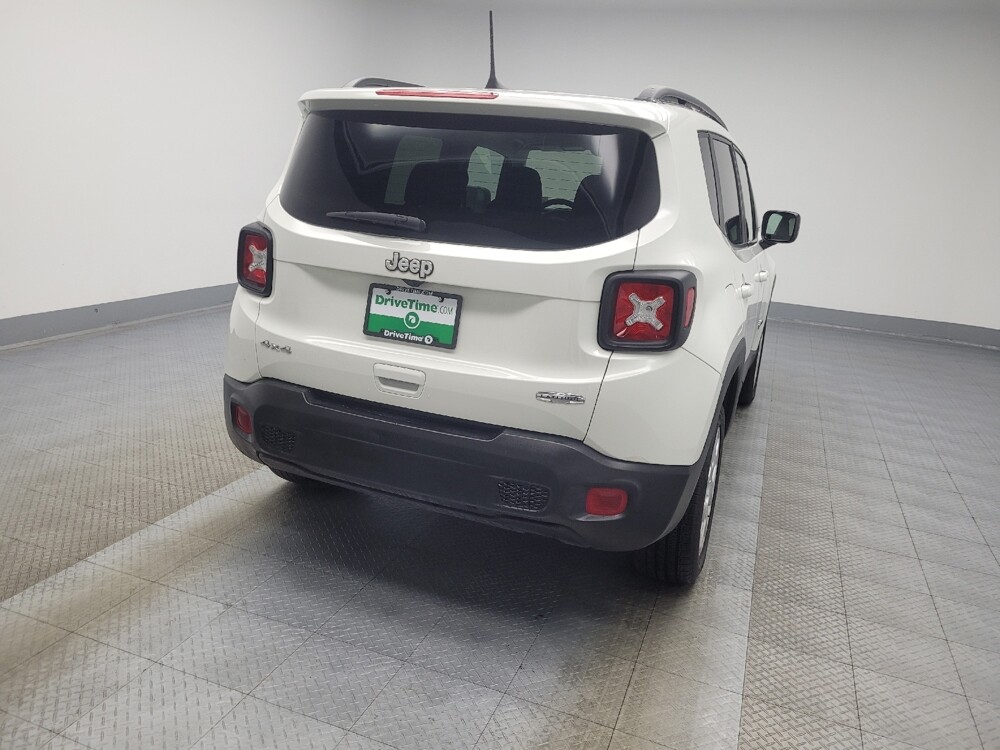 2022 Jeep Renegade in Indianapolis, IN 46219 - 18061196 7