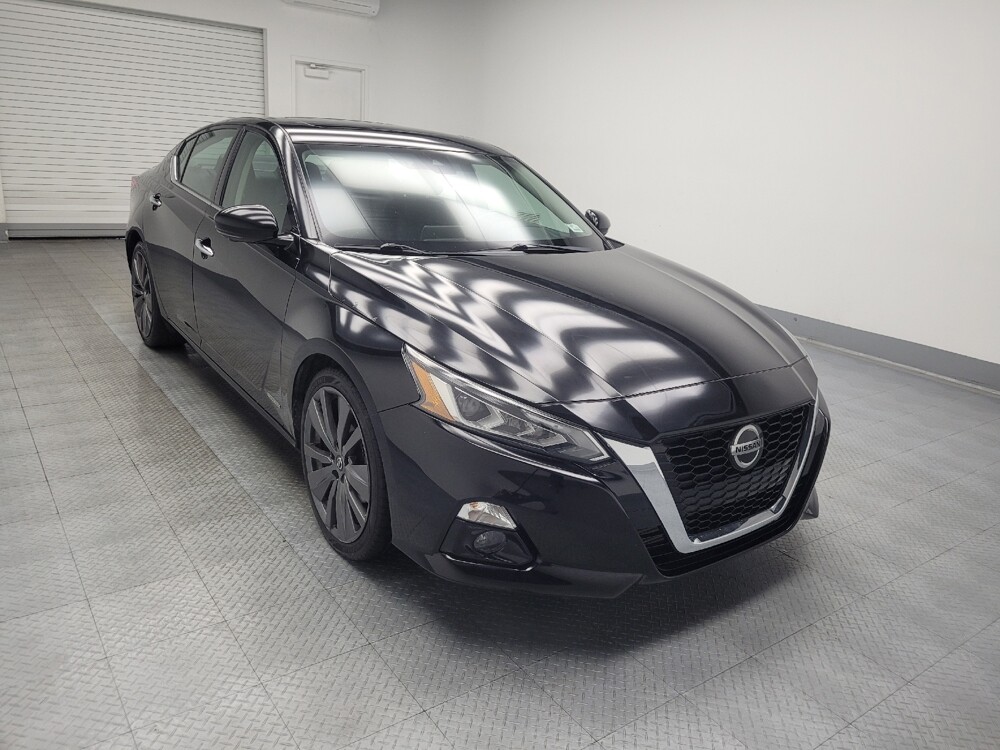 2019 Nissan Altima in Highland, IN 46322 - 18061220 13