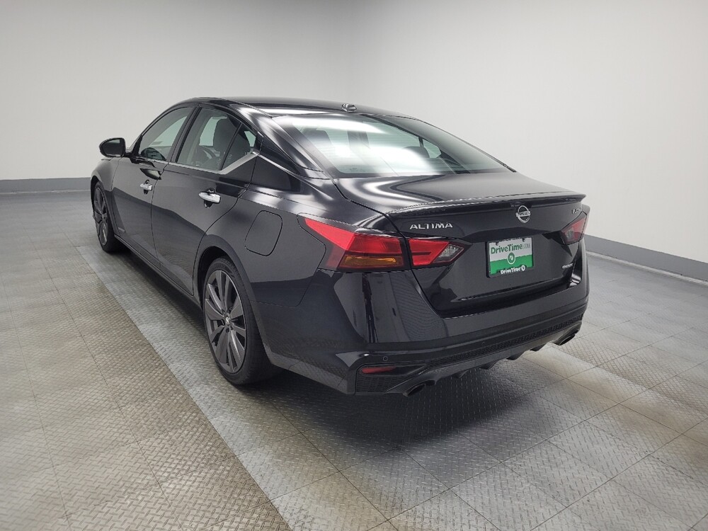 2019 Nissan Altima in Highland, IN 46322 - 18061220 5