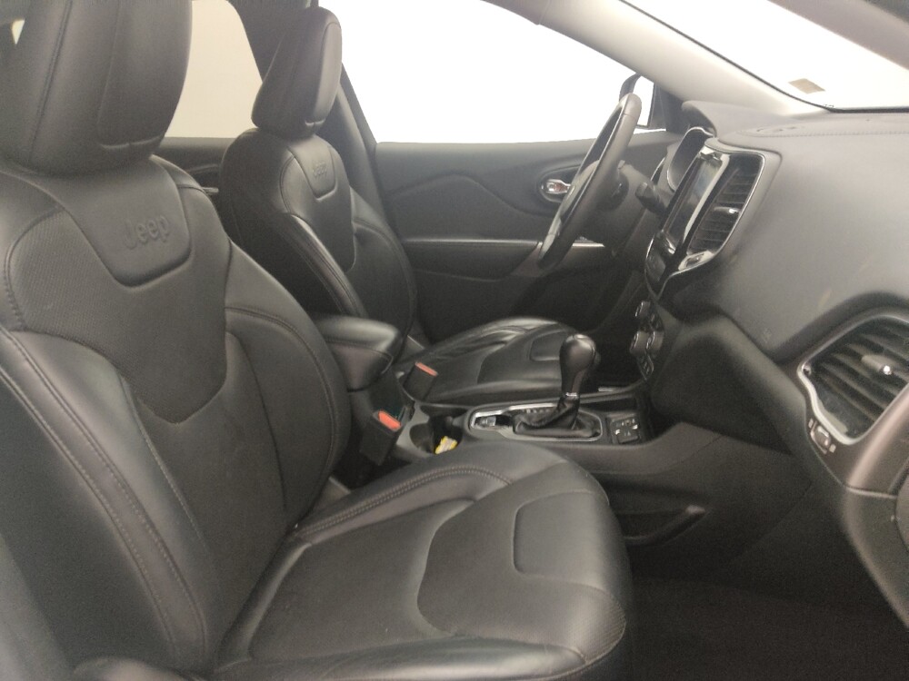 2019 Jeep Cherokee in Savannah, GA 31419 - 18061262 21
