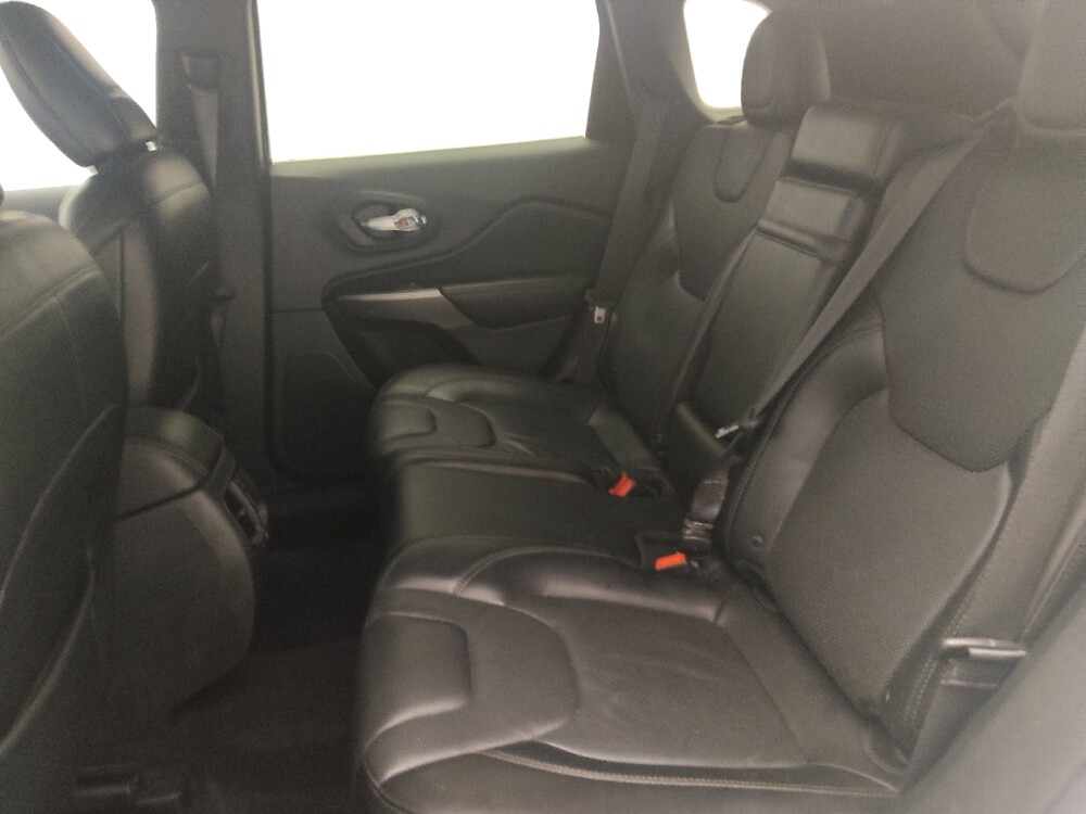 2019 Jeep Cherokee in Savannah, GA 31419 - 18061262 18